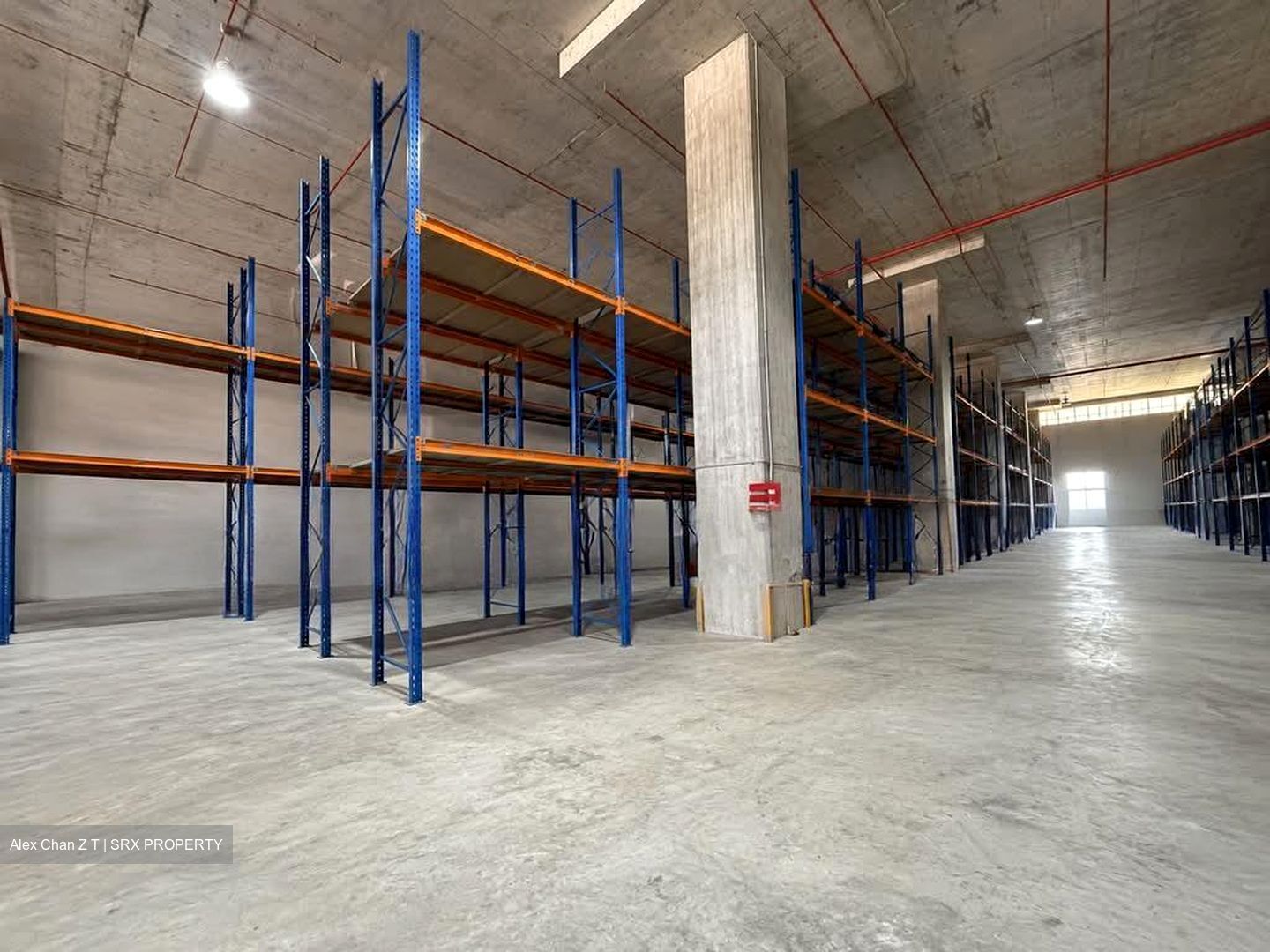 Jurong Logistics Hub (D22), Warehouse #586784991